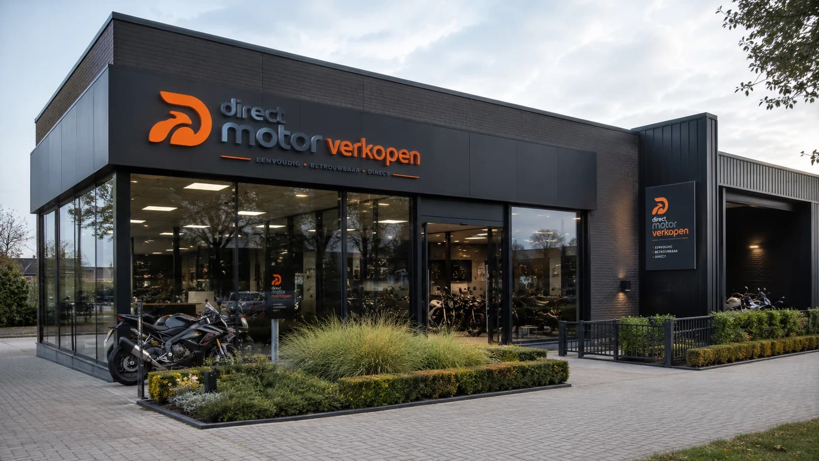 Exterieur van Direct Motor Verkopen met glazen showroom