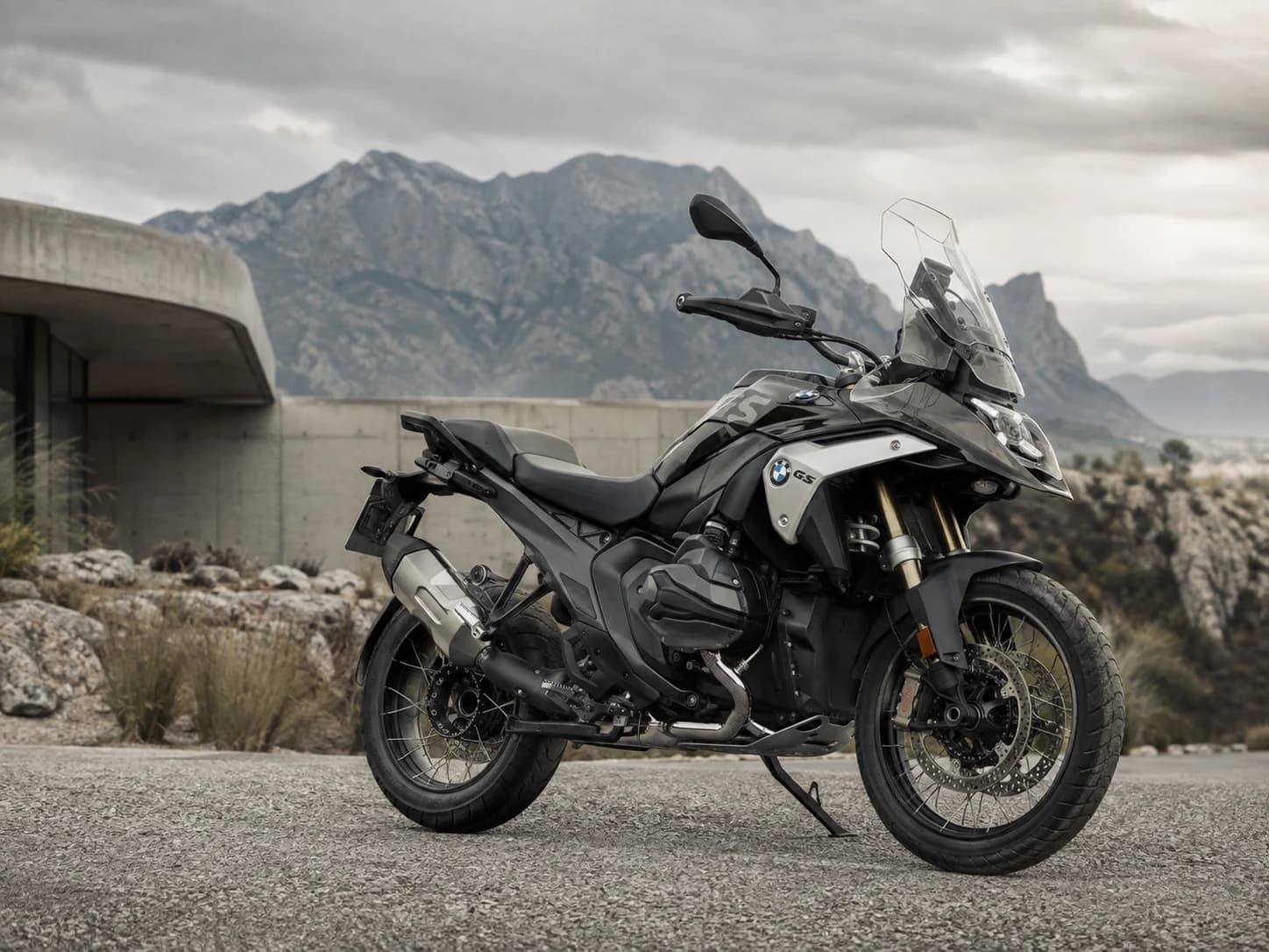 Premium adventure-motorfiets